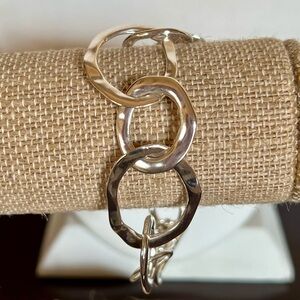 Chloe + Isabel Organic Link Toggle Bracelet